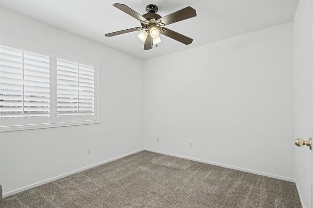 10115 Hampton Oak Dr, Elk Grove, CA 95624