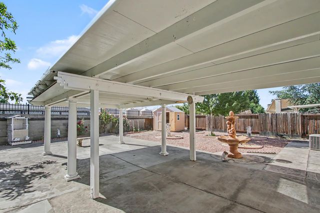 10115 Hampton Oak Dr, Elk Grove, CA 95624