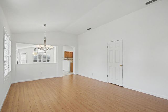 10115 Hampton Oak Dr, Elk Grove, CA 95624