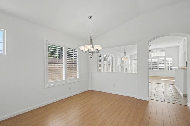 10115 Hampton Oak Dr, Elk Grove, CA 95624