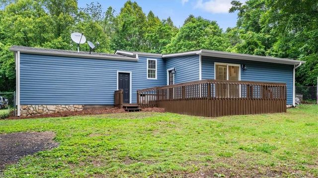 1185 Hancock Road, Sandy Ridge, NC 27046