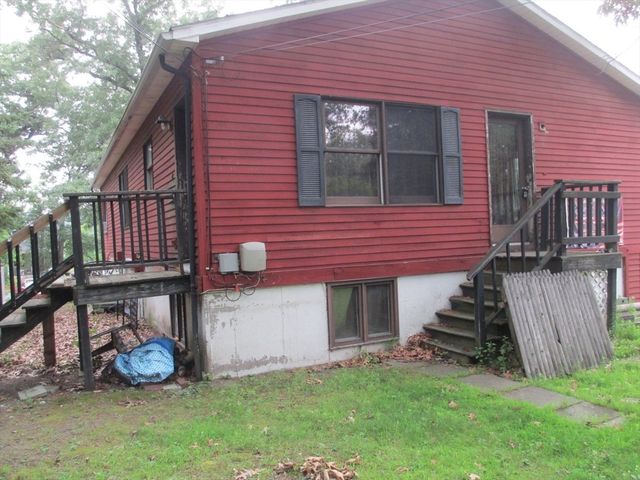 150 Carver St, Tewksbury, MA 01876