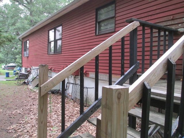 150 Carver St, Tewksbury, MA 01876