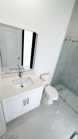 923 NE 17th TER, Cape Coral, FL 33909