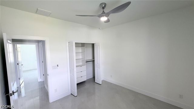 923 NE 17th TER, Cape Coral, FL 33909