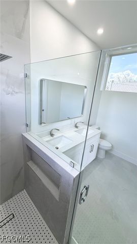 923 NE 17th TER, Cape Coral, FL 33909