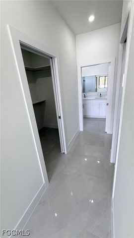 923 NE 17th TER, Cape Coral, FL 33909