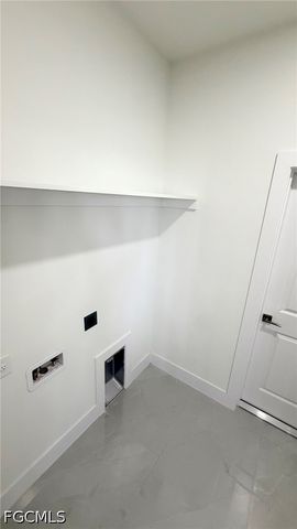 923 NE 17th TER, Cape Coral, FL 33909