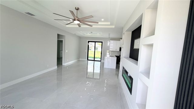 923 NE 17th TER, Cape Coral, FL 33909