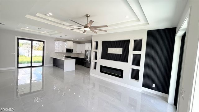 923 NE 17th TER, Cape Coral, FL 33909