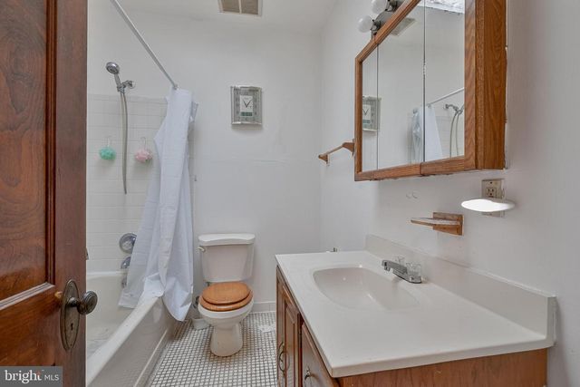 1303 KENNEDY ST NW, Washington, DC 20011