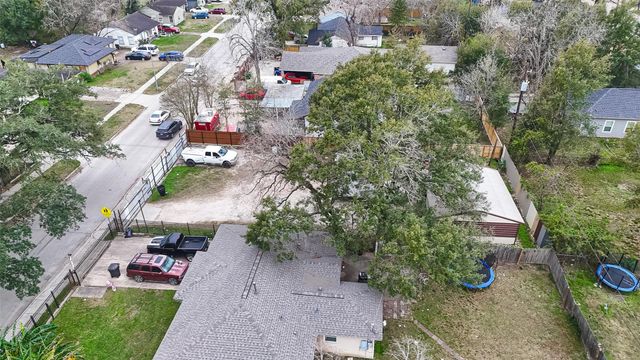 5931 Southmund Street, Houston, TX 77033