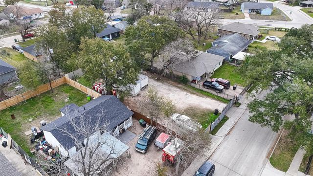 5931 Southmund Street, Houston, TX 77033