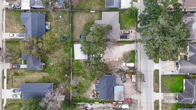 5931 Southmund Street, Houston, TX 77033