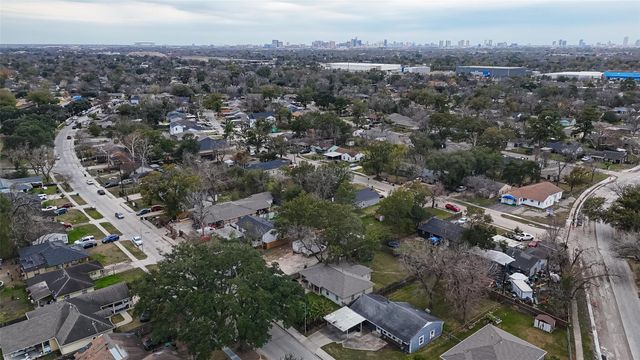 5931 Southmund Street, Houston, TX 77033