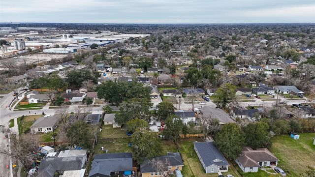 5931 Southmund Street, Houston, TX 77033