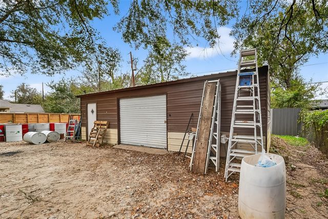 5931 Southmund Street, Houston, TX 77033