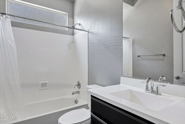 10834 E THUNDERBOLT Avenue, Mesa, AZ 85212