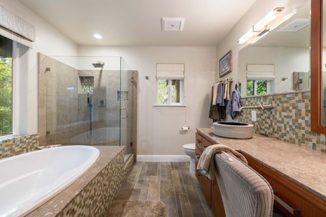 3037 Bertis Dr, Sacramento, CA 95821