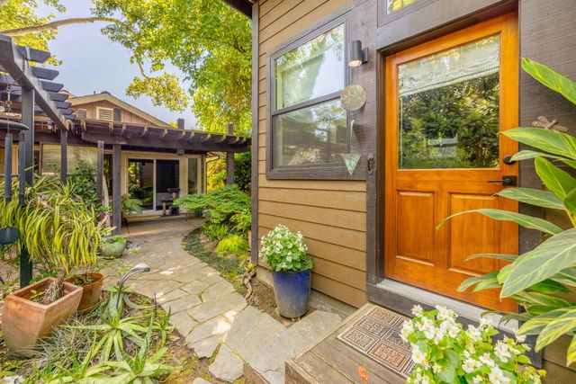 3037 Bertis Dr, Sacramento, CA 95821