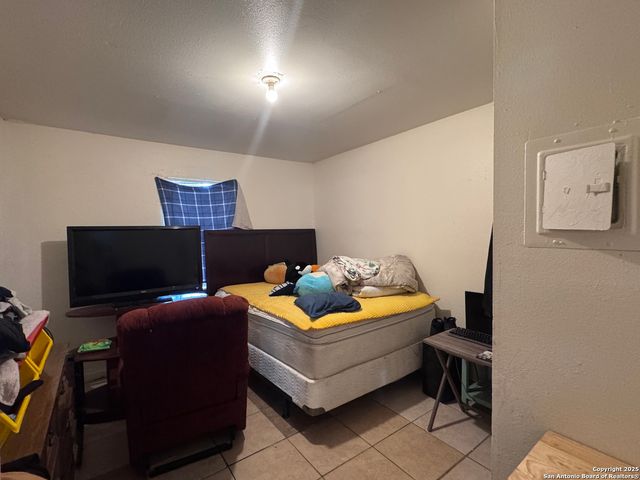 110 Azucena, San Antonio, TX 78237