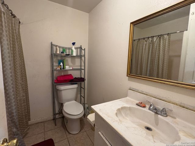 110 Azucena, San Antonio, TX 78237