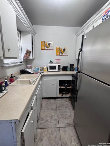 110 Azucena, San Antonio, TX 78237
