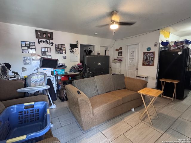 110 Azucena, San Antonio, TX 78237