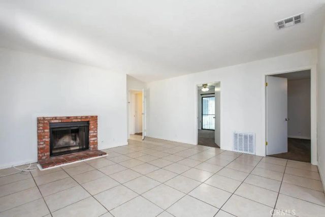 13100 Foothill, Sylmar, CA 91342