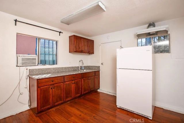 13100 Foothill, Sylmar, CA 91342