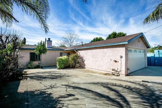 13100 Foothill, Sylmar, CA 91342