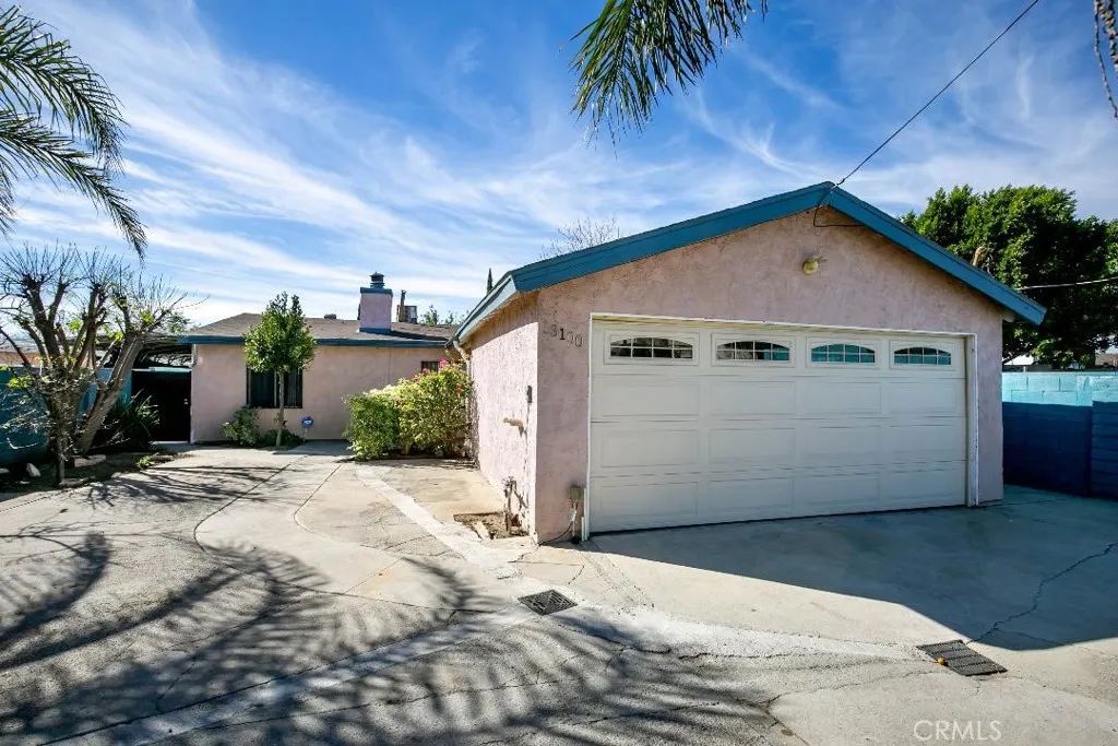 13100 Foothill, Sylmar, CA 91342