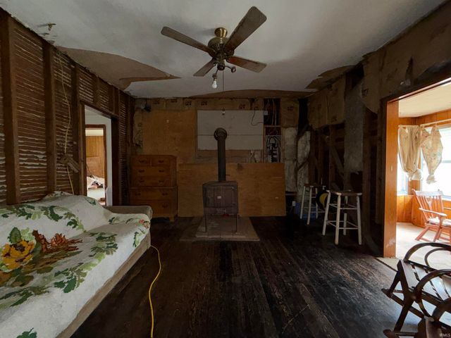 195 Old State Road 54, Avoca, IN 47420