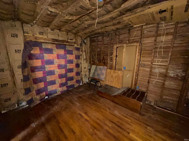 195 Old State Road 54, Avoca, IN 47420