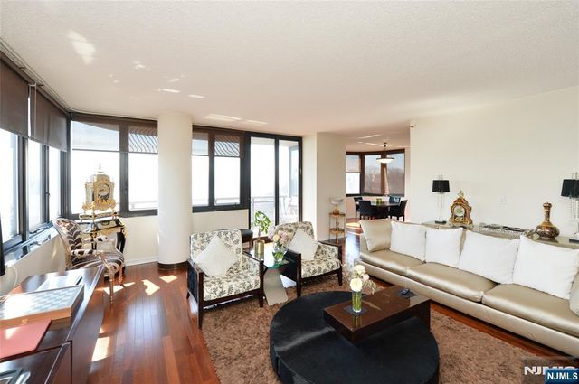 100 Carlyle Drive 7K-S, Cliffside Park, NJ 07010