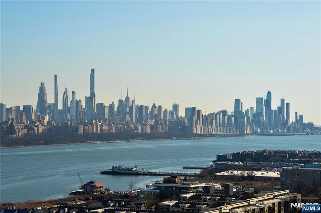 100 Carlyle Drive 7K-S, Cliffside Park, NJ 07010