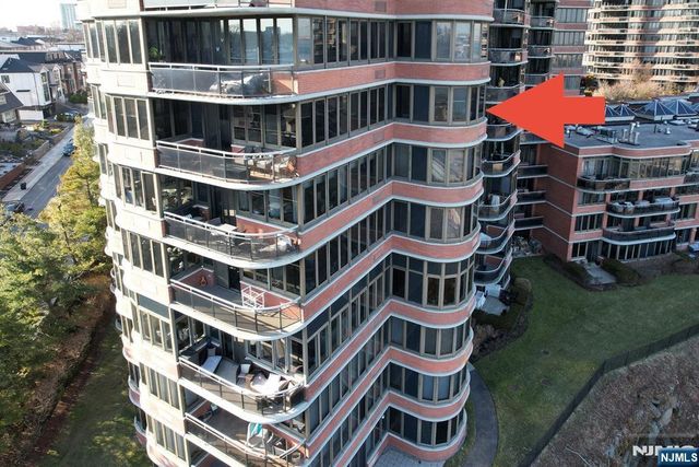 100 Carlyle Drive 7K-S, Cliffside Park, NJ 07010