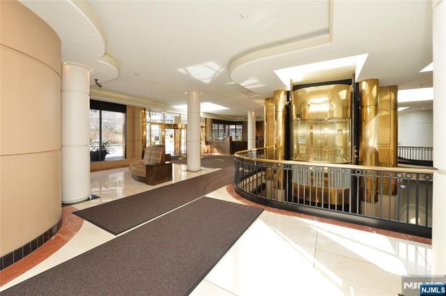 100 Carlyle Drive 7K-S, Cliffside Park, NJ 07010