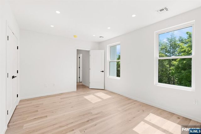 175 Crescent Avenue, Allendale, NJ 07401