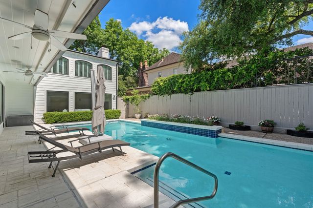 6348 Vanderbilt Street, West University Place, TX 77005
