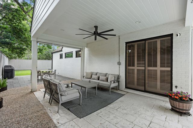 6348 Vanderbilt Street, West University Place, TX 77005