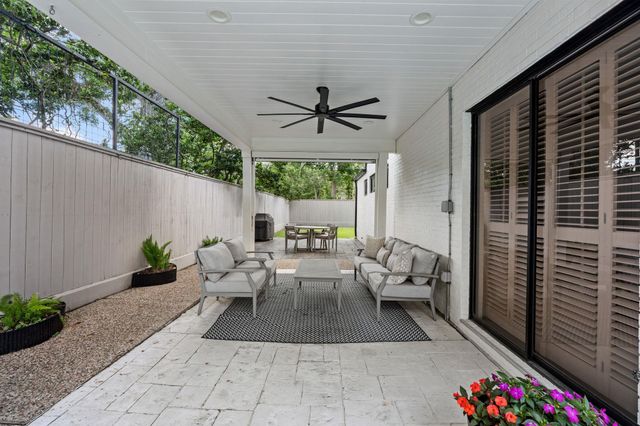 6348 Vanderbilt Street, West University Place, TX 77005