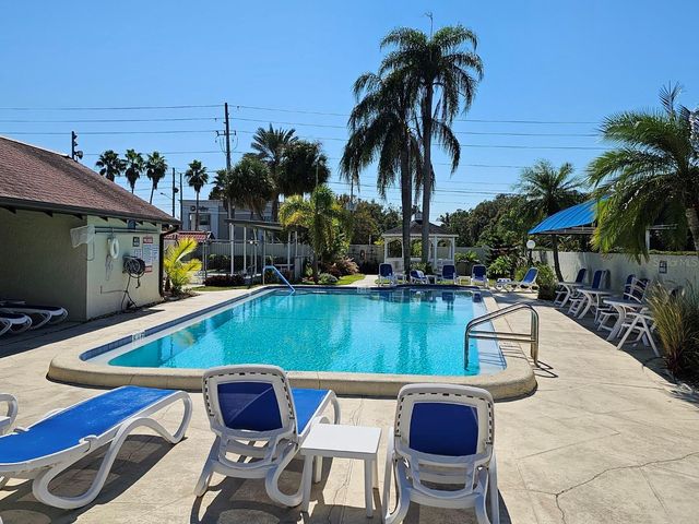 1100 E BAY DRIVE 105, Largo, FL 33770