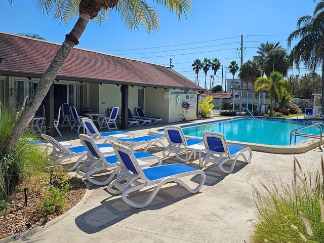 1100 E BAY DRIVE 105, Largo, FL 33770