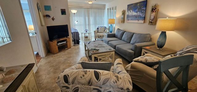 1100 E BAY DRIVE 105, Largo, FL 33770