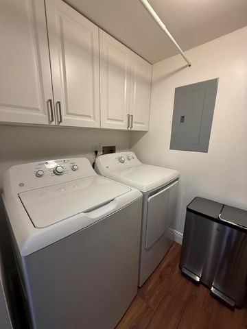 338 Pine Ridge Circle B-2, Greenacres, FL 33463