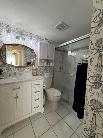 338 Pine Ridge Circle B-2, Greenacres, FL 33463