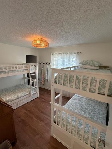 338 Pine Ridge Circle B-2, Greenacres, FL 33463