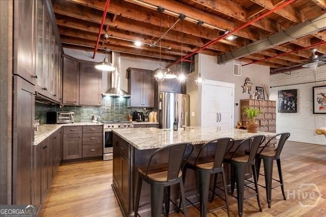 585 White Circle 402, Athens, GA 30605