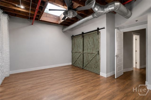 585 White Circle 402, Athens, GA 30605